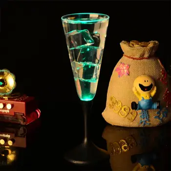 100BUC Noi cu LED-uri Paharul de Șampanie Cupa Lumina Flash Șampanie Cupa Moale Bea Cupa Pentru Club-Bar Party Decor de Aprovizionare