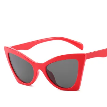 Designer de Brand Ochi de Pisica Rosu ochelari de Soare Doamnelor de Epocă Nuante de Fumuriu Culoare Lentile Femei Ochelari de Soare Galben Ochelari Oculos UV400