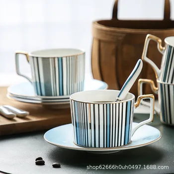 Europene bone China ceramică ceașcă de cafea set creativ farfurie și lingura cu raft de fier